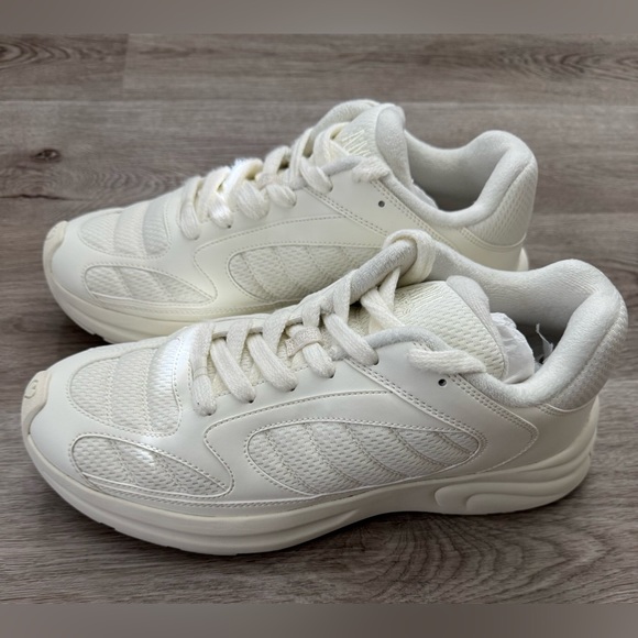 AMI Paris White Athletic Shoes Breathable Mesh Design - Picture 3 of 9